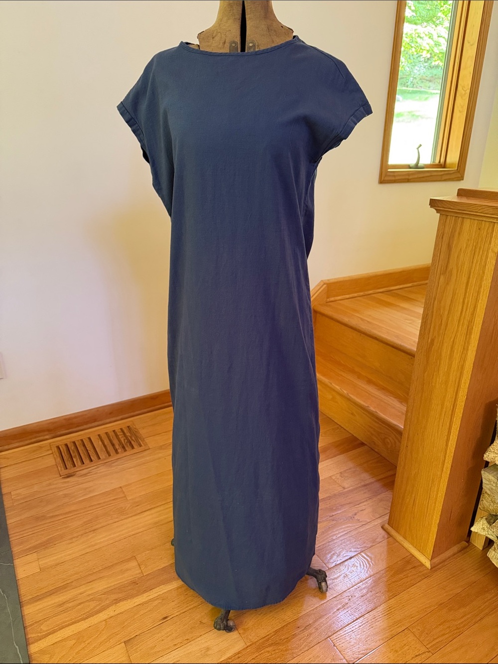 Simple and Elegant Maxi Dress